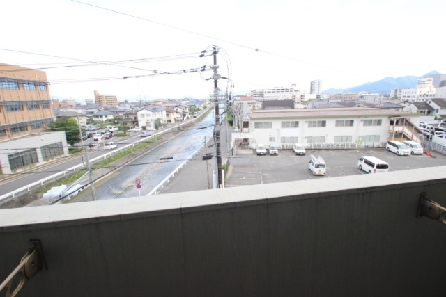 シャルマンヴィル新宮