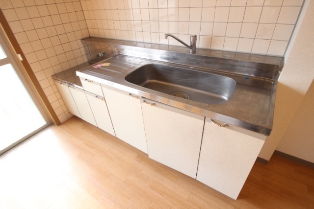 シャルマンヴィル新宮