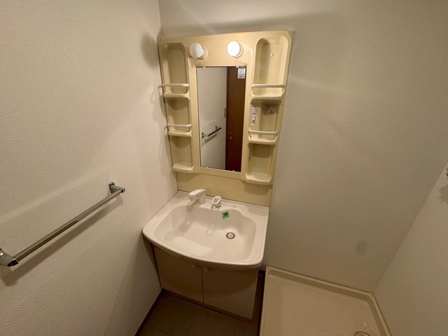 シャルマンヴィル新宮