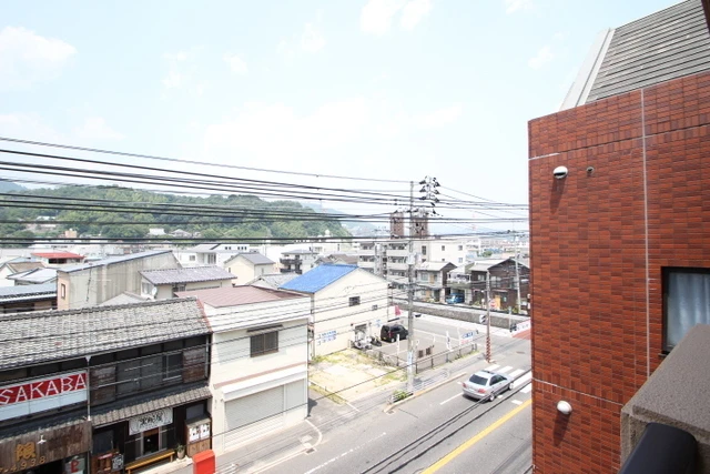 シャルマンタカハシ