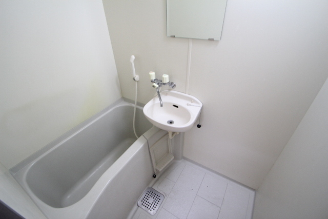 シャルマンタカハシ