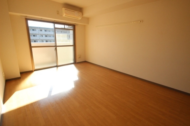 セレッソイシダ