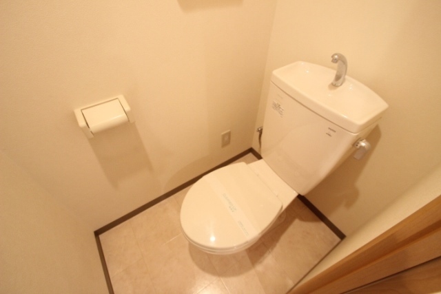 セレッソイシダ