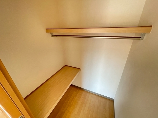 セレッソイシダ