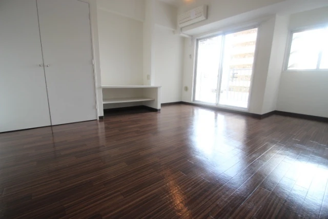 ソルヴェール舟入本町