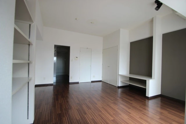 ソルヴェール舟入本町