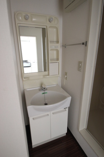 ソルヴェール舟入本町