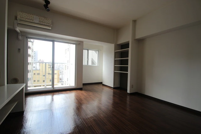 ソルヴェール舟入本町