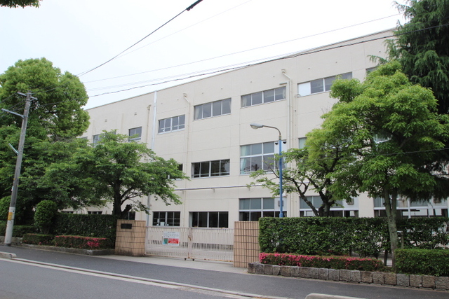 ソルヴェール舟入本町