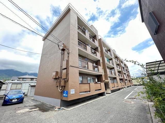 ☆リフォーム改装部屋☆広々2LDK☆水道料無料☆