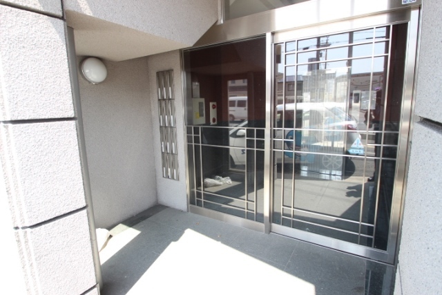 交通機関充実のネット無料☆ロフト付き物件！