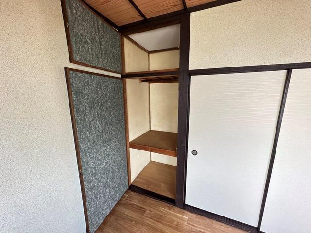 新納アパート(北)