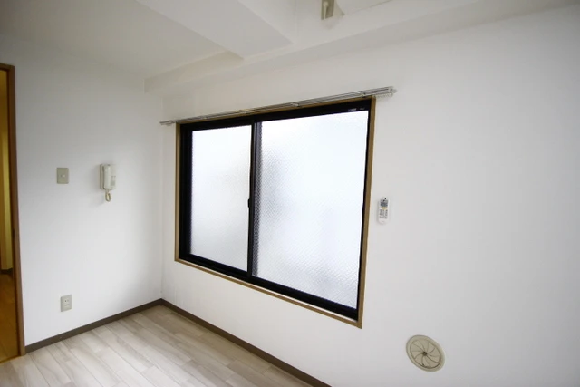 ハイツリリアン