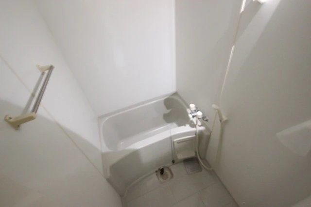 ハイツリリアン