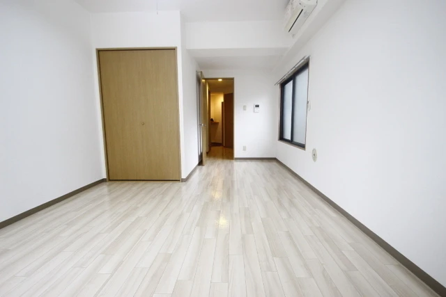 ハイツリリアン