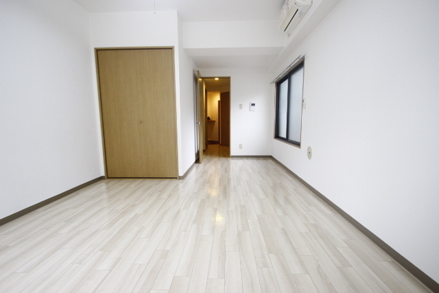 ハイツリリアン