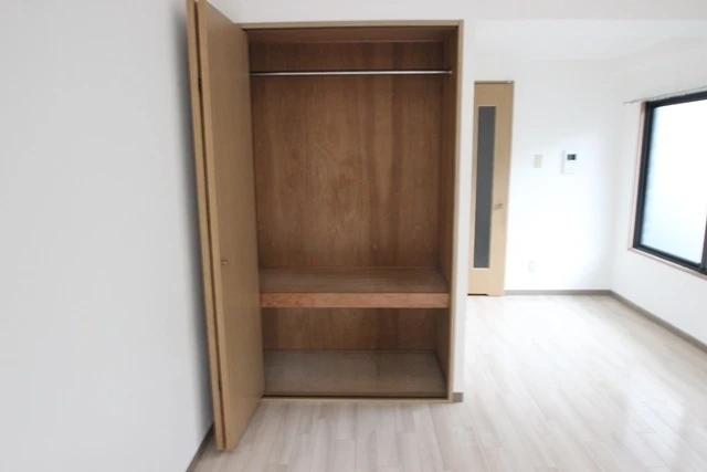 ハイツリリアン