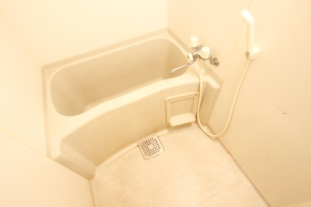 ハイツリリアン