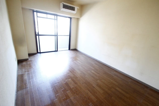 ハイツリリアン