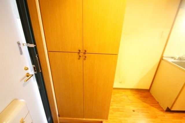 ハイツリリアン