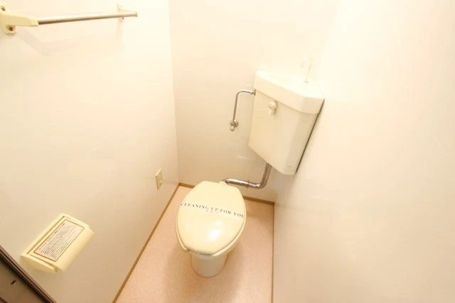 ハイツリリアン