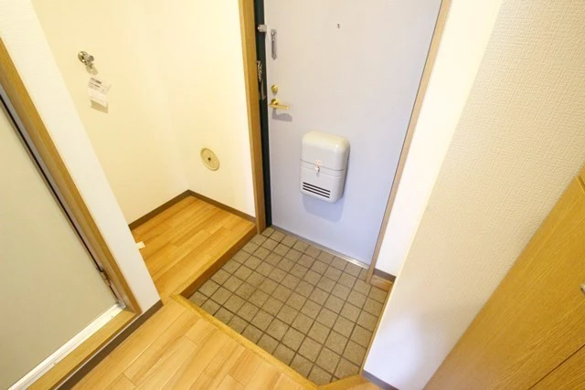 ハイツリリアン