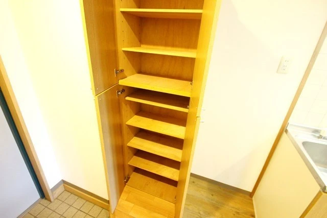 ハイツリリアン