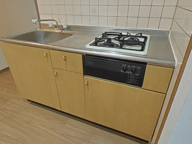 ハイツリリアン