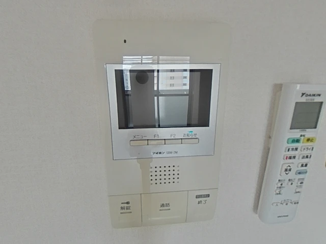 ハイツリリアン