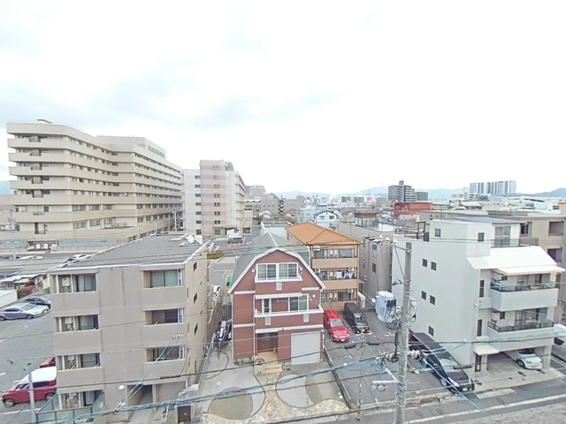 ハイツリリアン