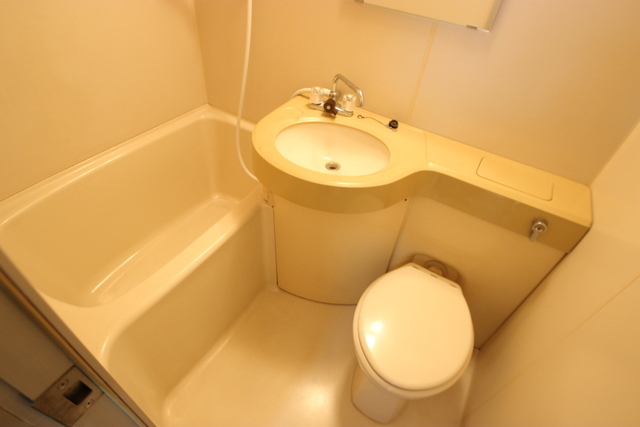 房尾本店横川ビル