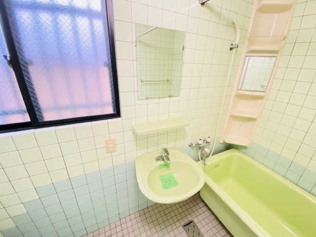 フローラル三篠