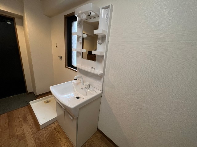 プラムグロウブ