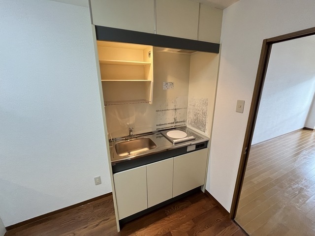 プラムグロウブ