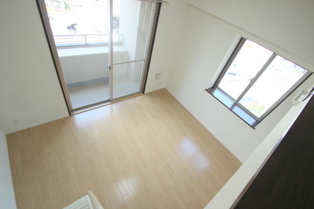 プレジールジョイ西原