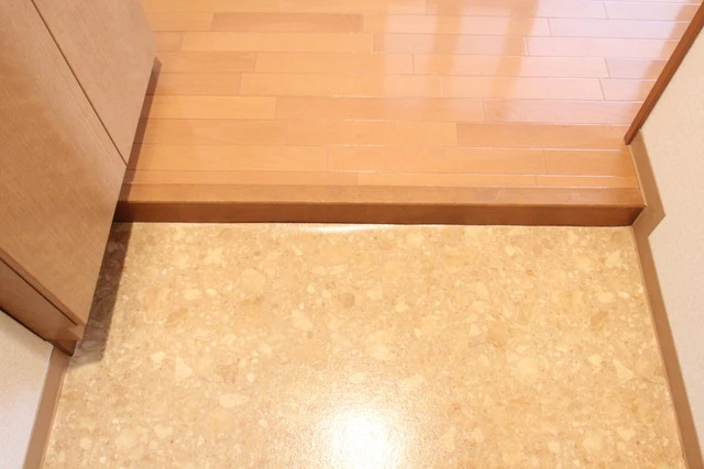 松村ビル(三滝)