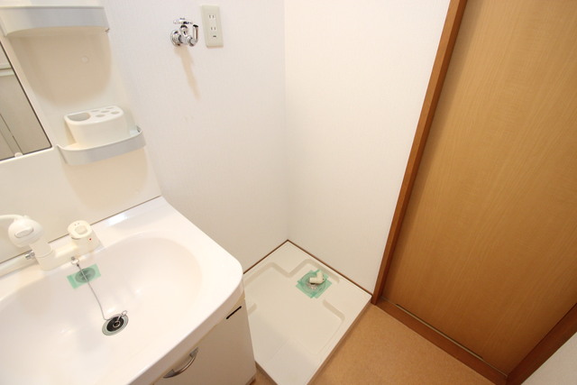 松村ビル(三滝)