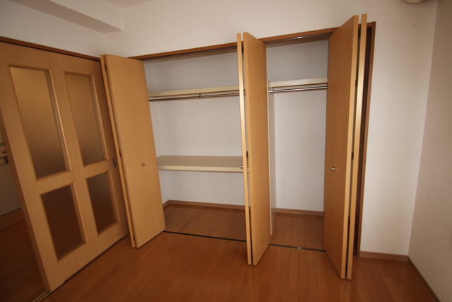 松村ビル(三滝)