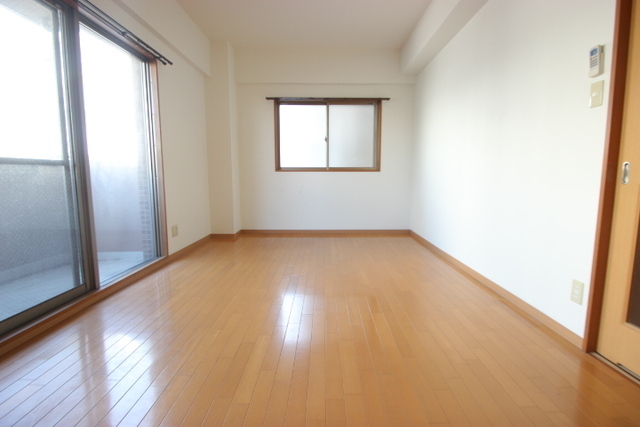 松村ビル(三滝)