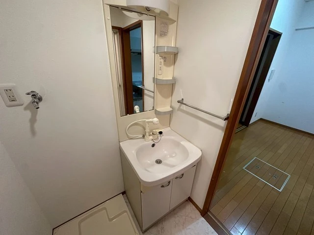 松村ビル(三滝)