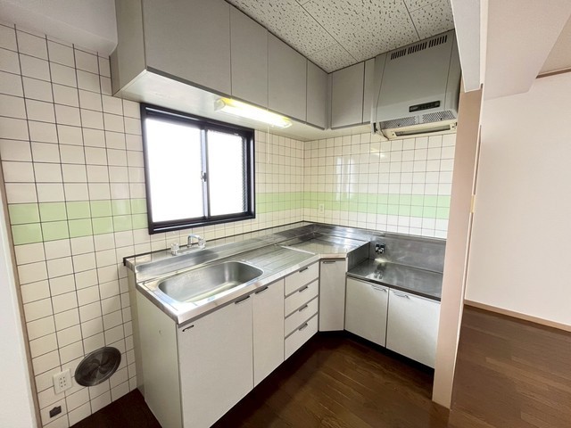 ライブ・コーポ辰広