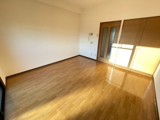 リスティア中筋