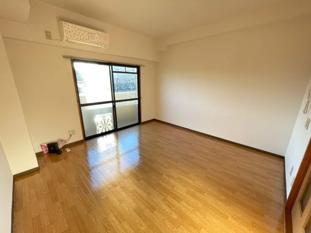 リスティア中筋