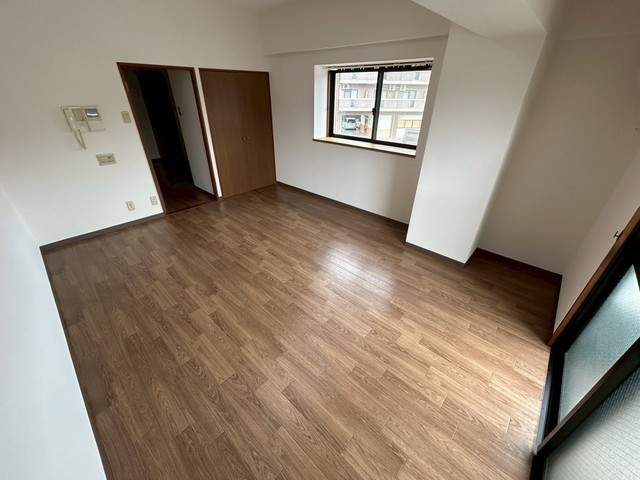 リスティア中筋