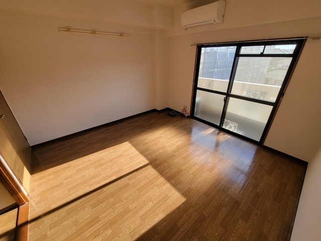 リスティア中筋