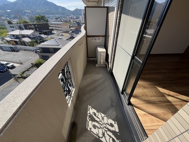 リスティア中筋