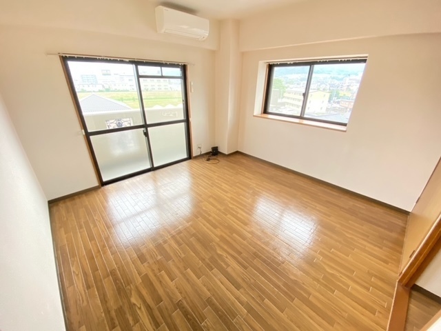 リスティア中筋