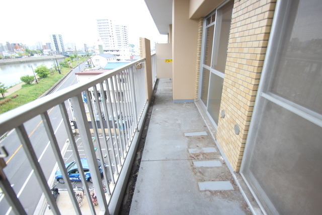 リバーサイド観音