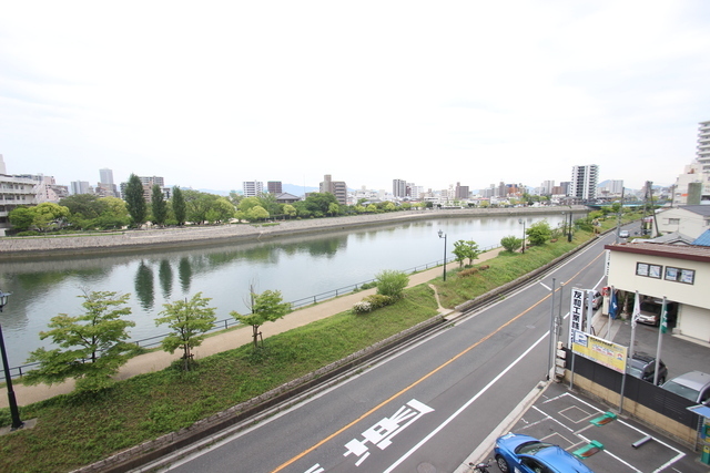 リバーサイド観音