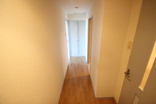 リバーサイド西口